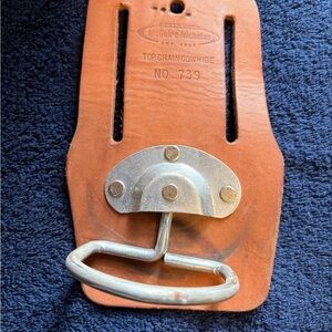 McGuire-Nicholas 739 Saddle Leather Swinging Hammer Tool Belt Holder Workwear